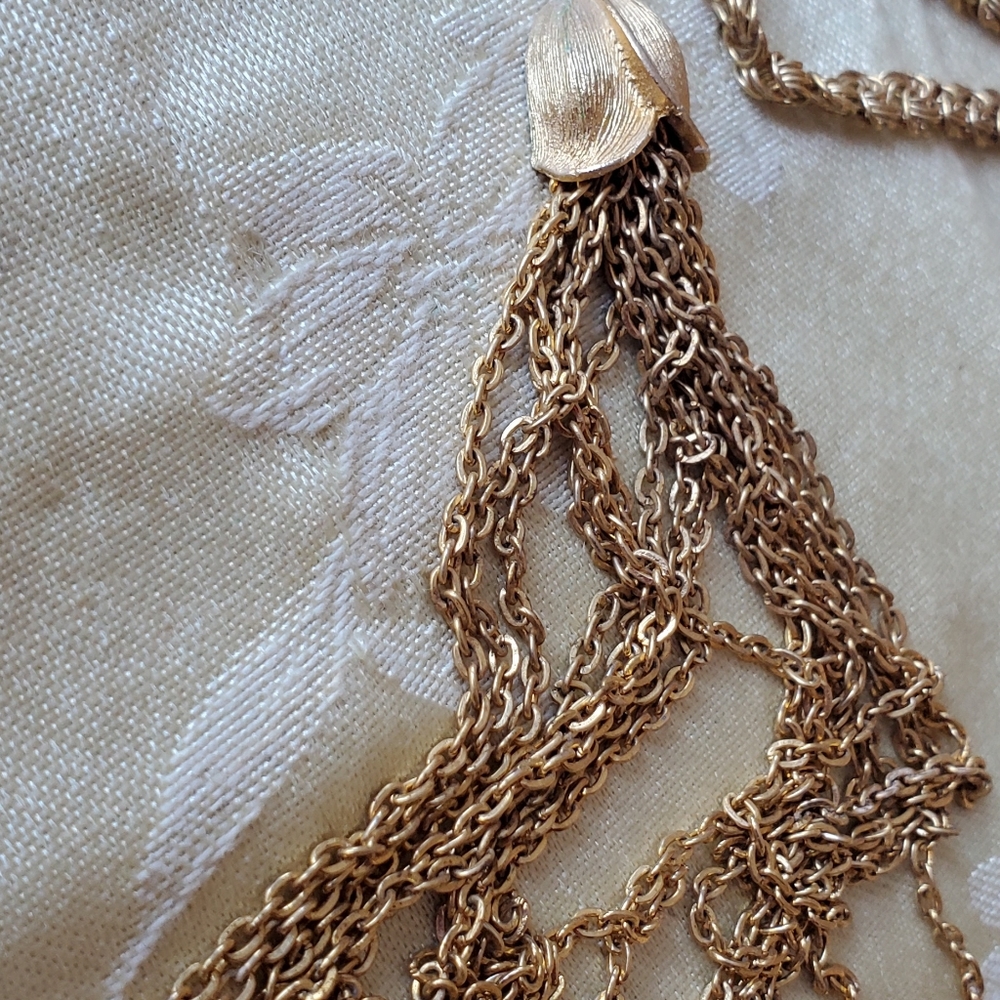 Long Art Nouveau inspired Tassel Necklace - Picture 3 of 6